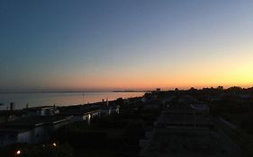 Traumhaftes Strand-Apartment mit Meerblick